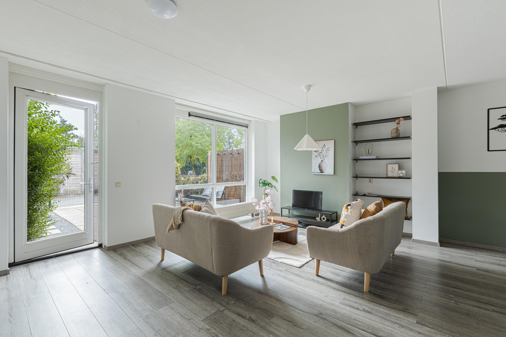 Appartement te koop: Amendijk 29, Hooglanderveen