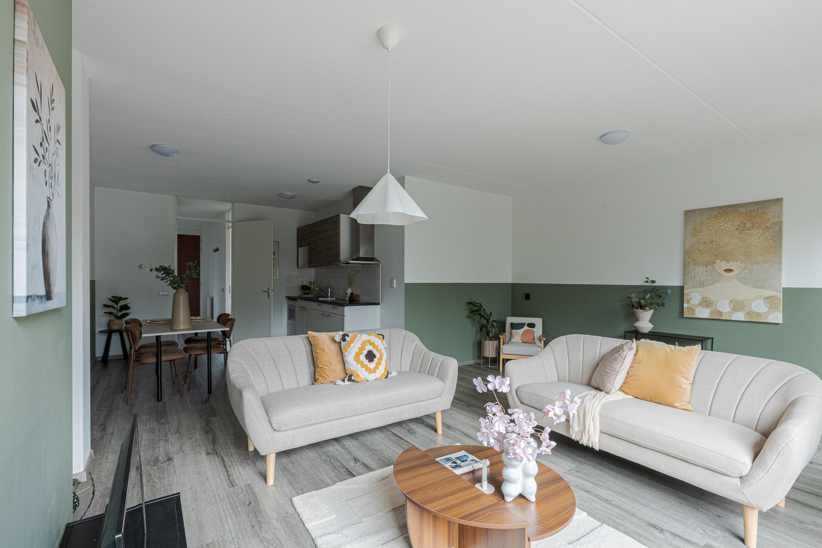 Appartement te koop: Amendijk 29, Hooglanderveen