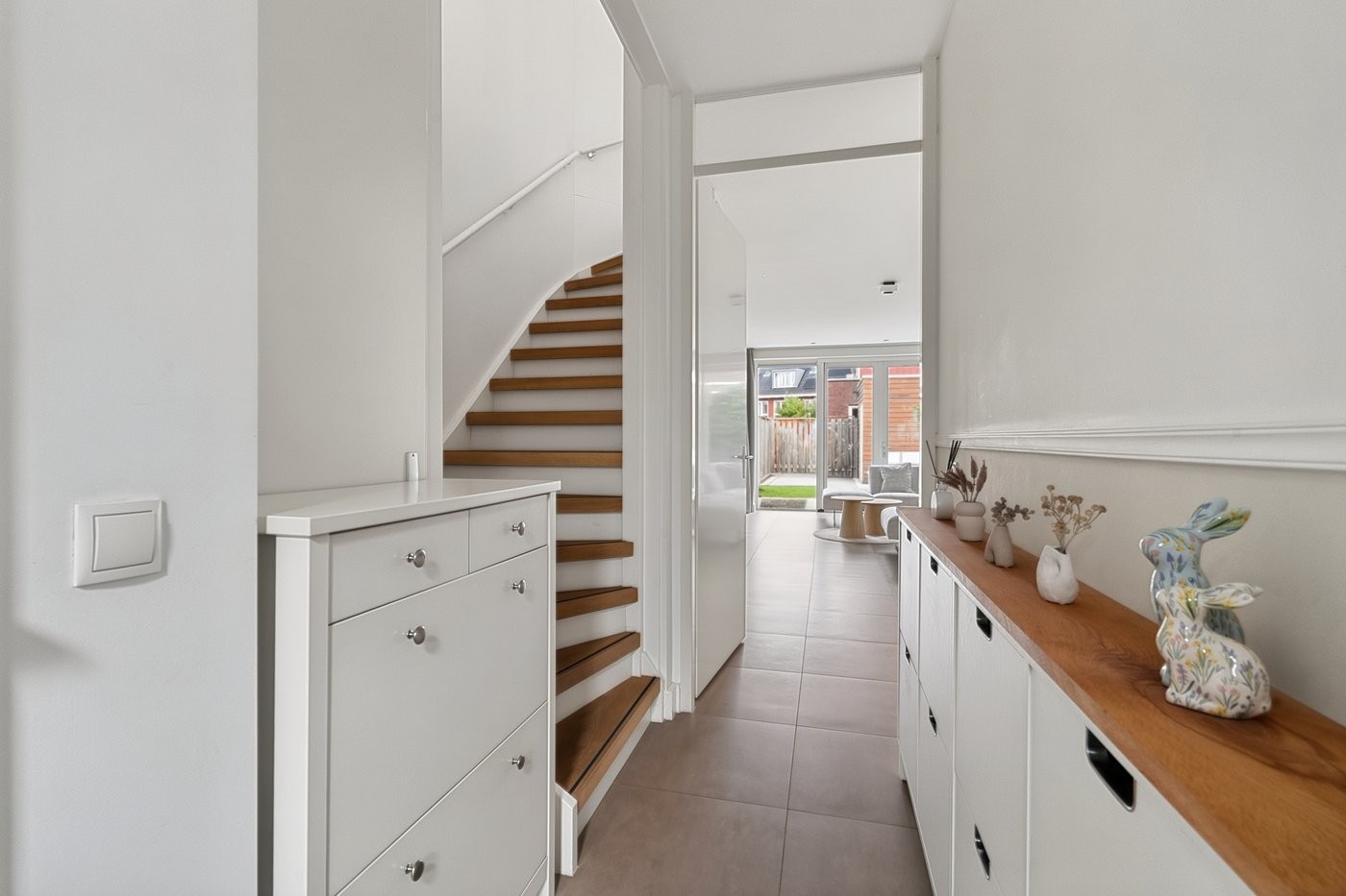 Tussenwoning te koop: Hanzeboulevard 115, Hooglanderveen