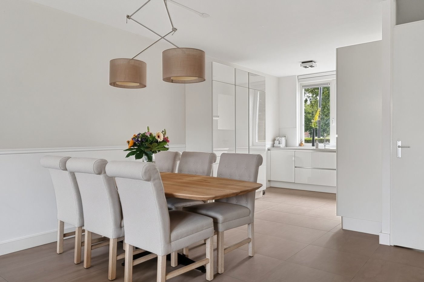 Tussenwoning te koop: Hanzeboulevard 115, Hooglanderveen