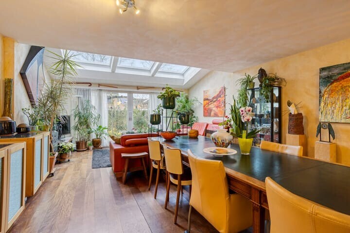 Tussenwoning te koop: Visotter 24, Leusden