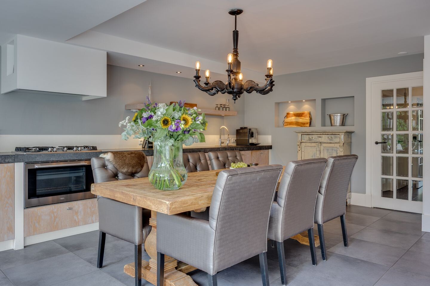 Tussenwoning te koop: Calabrië 35, Leusden
