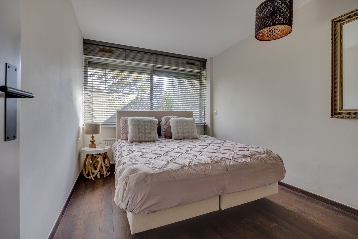 Tussenwoning te koop: Calabrië 35, Leusden