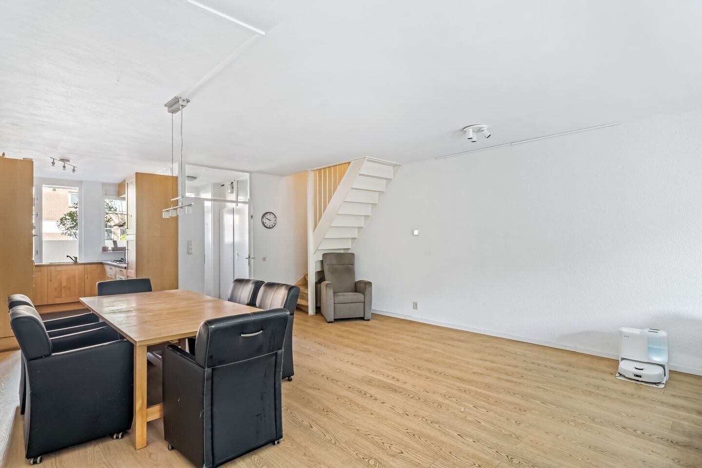 Tussenwoning te koop: Dinkelwijk 14, Leusden