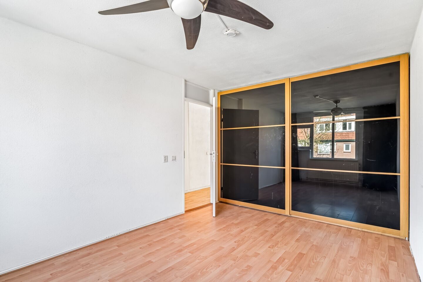 Tussenwoning te koop: Dinkelwijk 14, Leusden