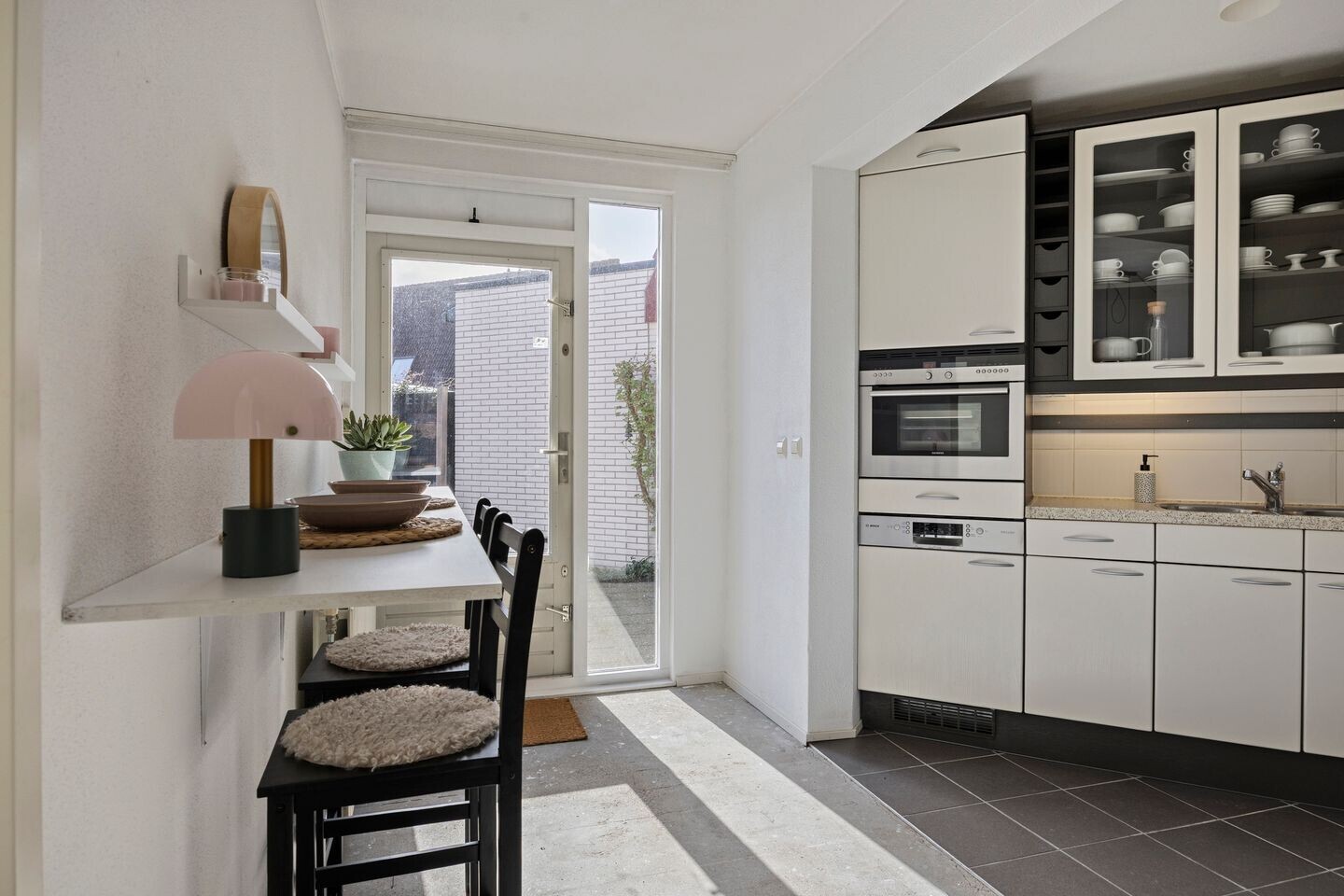 Tussenwoning te koop: Speelkamp 49, Leusden