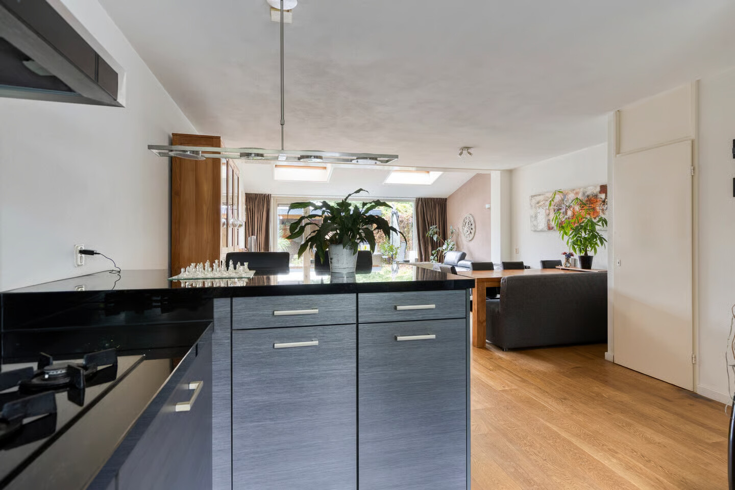Tussenwoning te koop: Veldschoren 11, Leusden