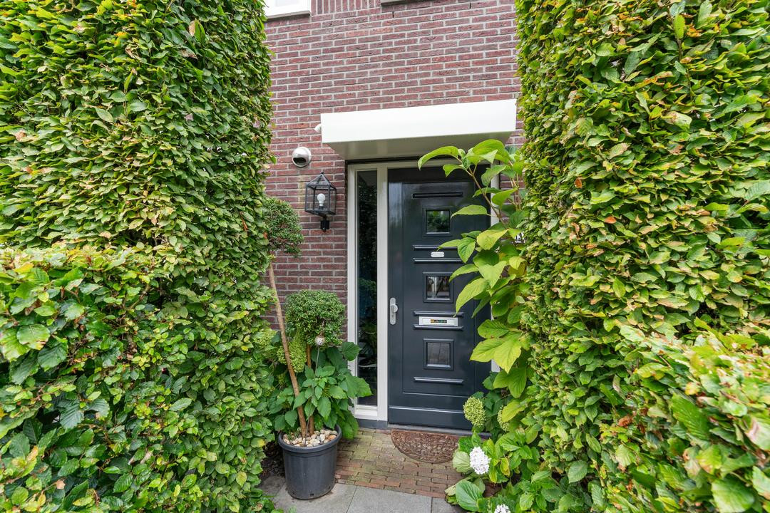 Hoekwoning te koop: Genthoek 13, Leusden