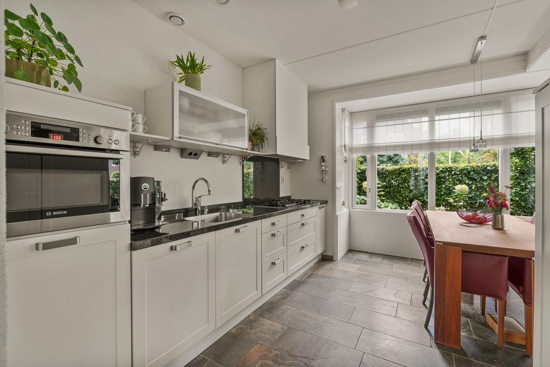 Hoekwoning te koop: Genthoek 13, Leusden