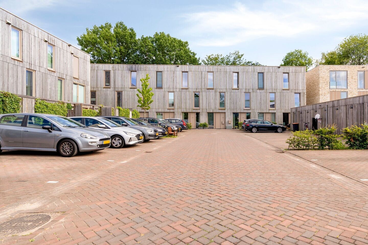 Tussenwoning te koop: Larikslaan 3D, Leusden