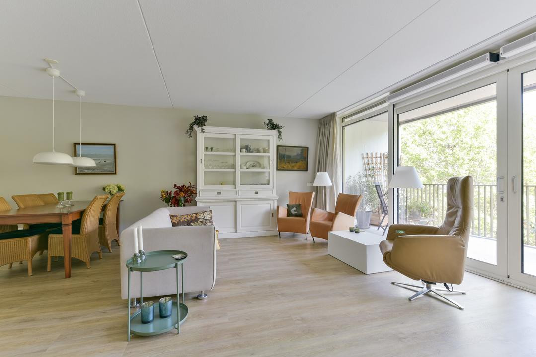 Appartement te koop: Burgemeester van der Postlaan 46, Leusden