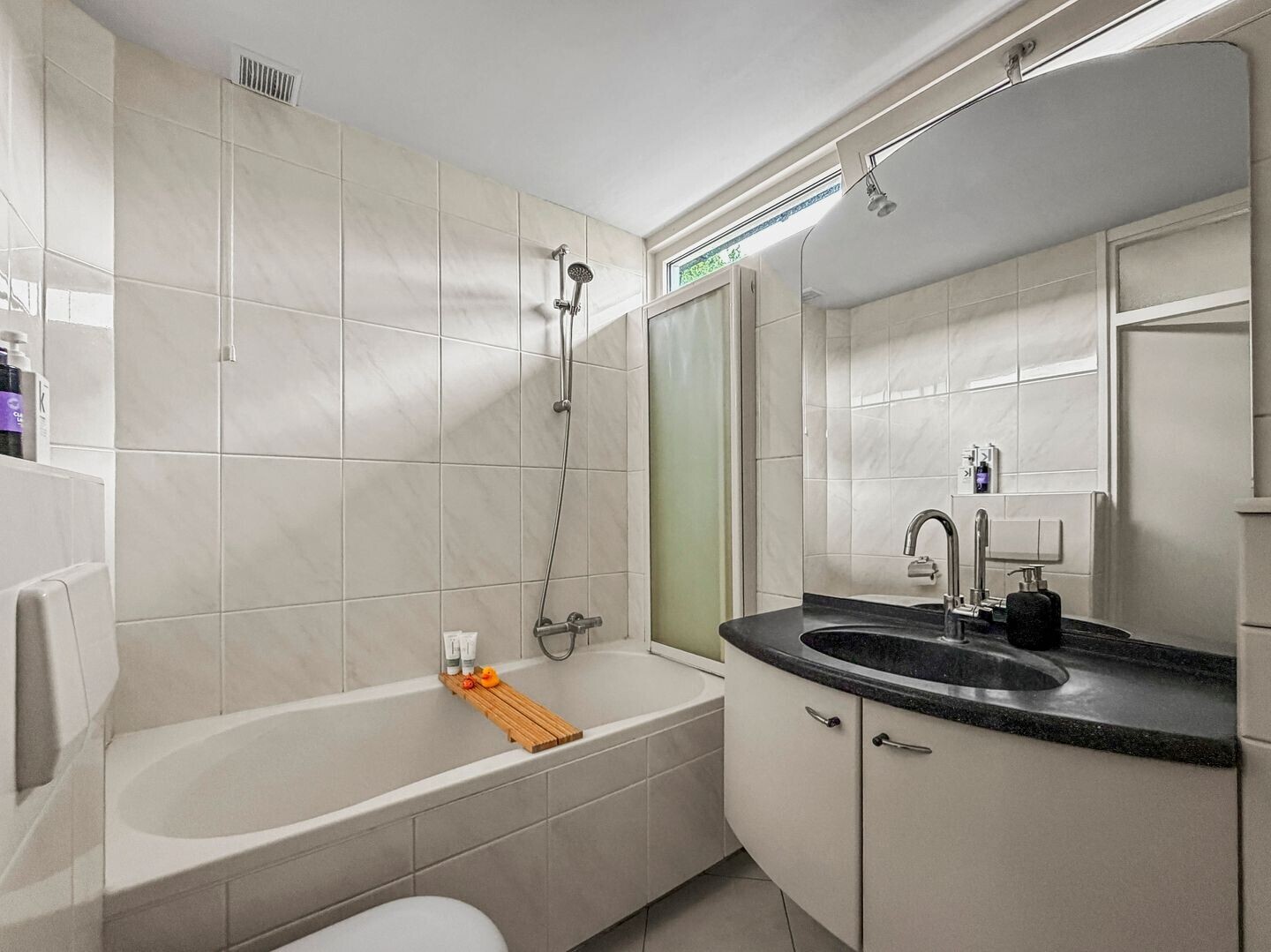 Tussenwoning te koop: Ravenhorst 19, Leusden