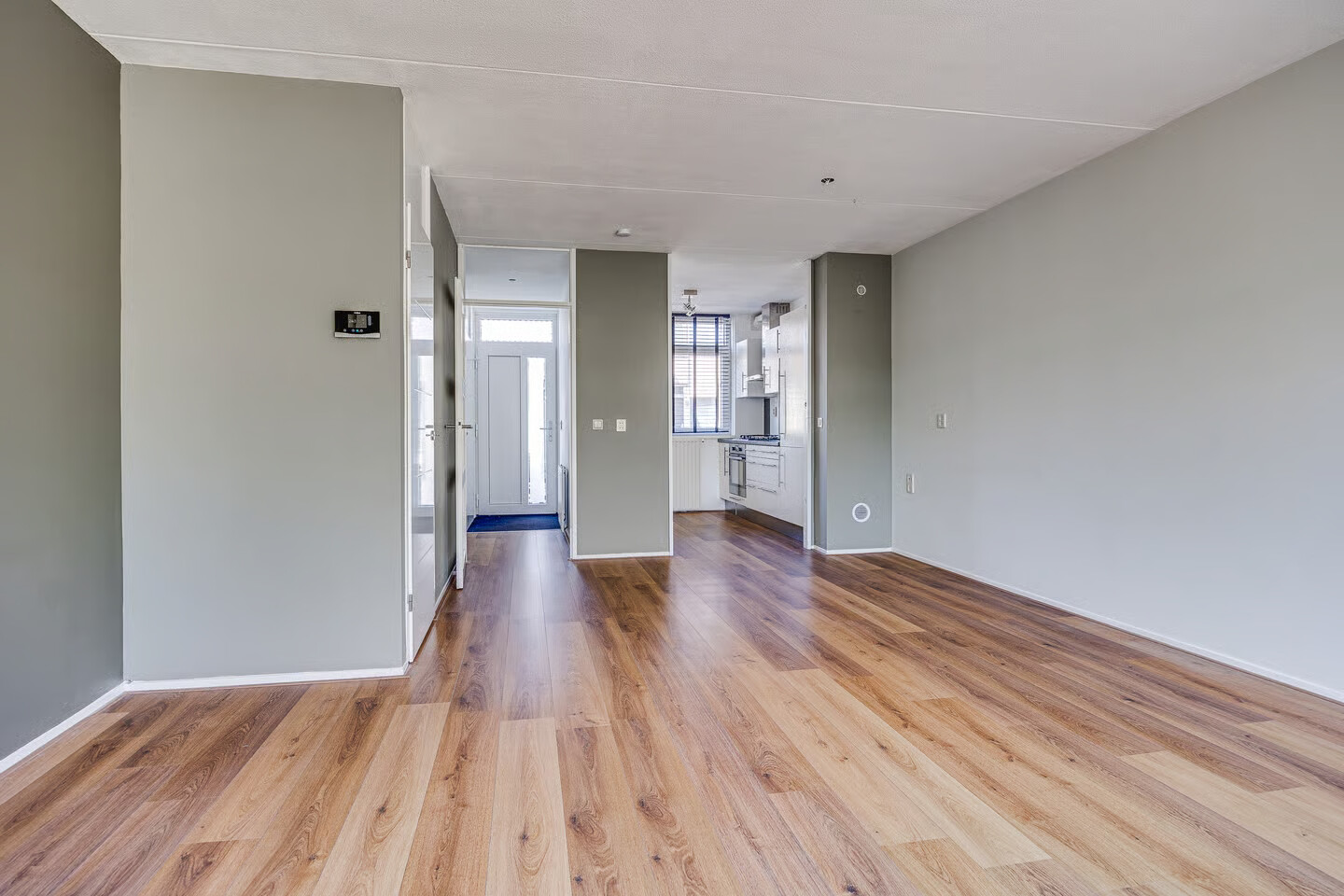 Tussenwoning te koop: Leeuwenburg 34, Leusden