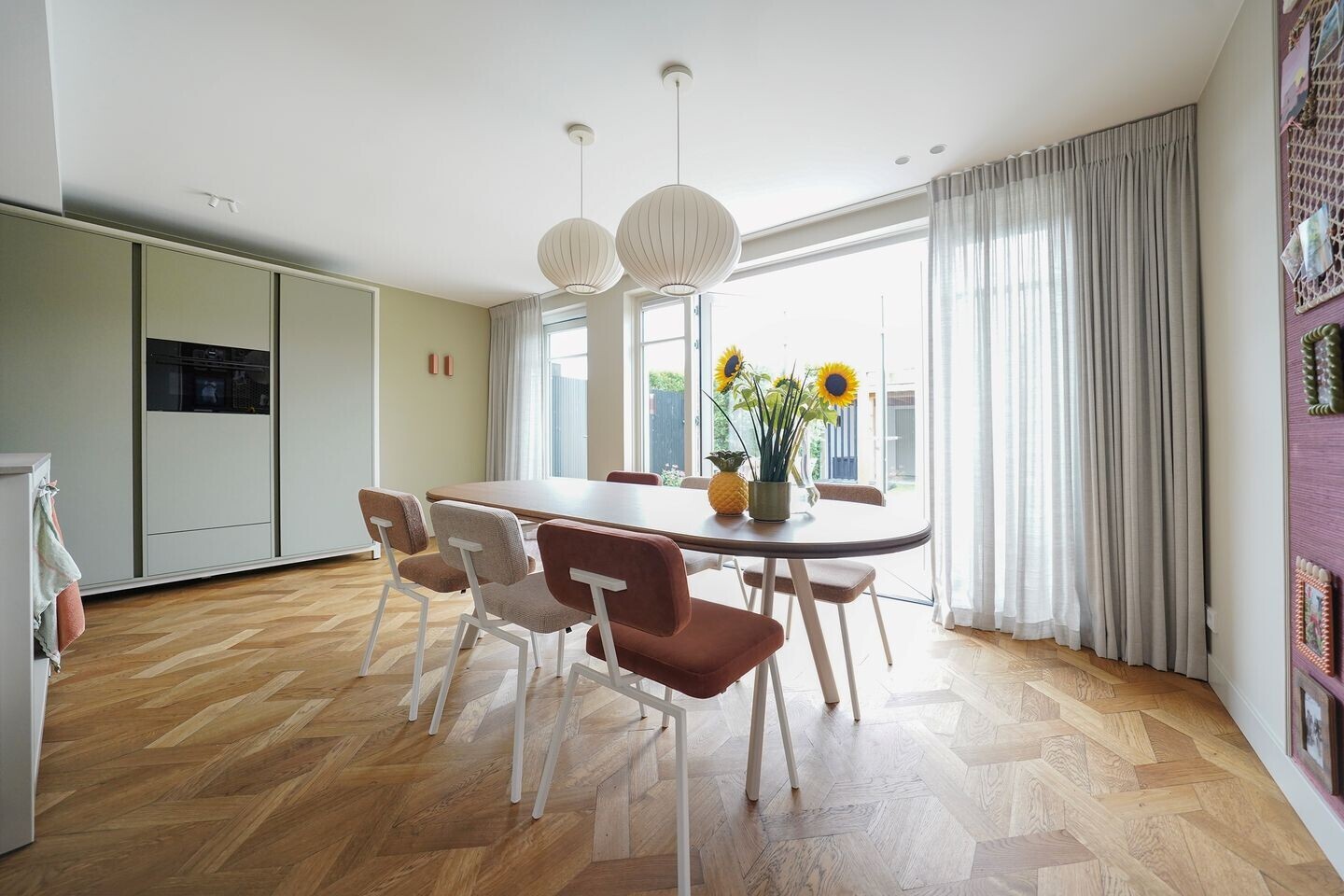 Tussenwoning te koop: Burgemeester Van Meursstraat 6, Harderwijk