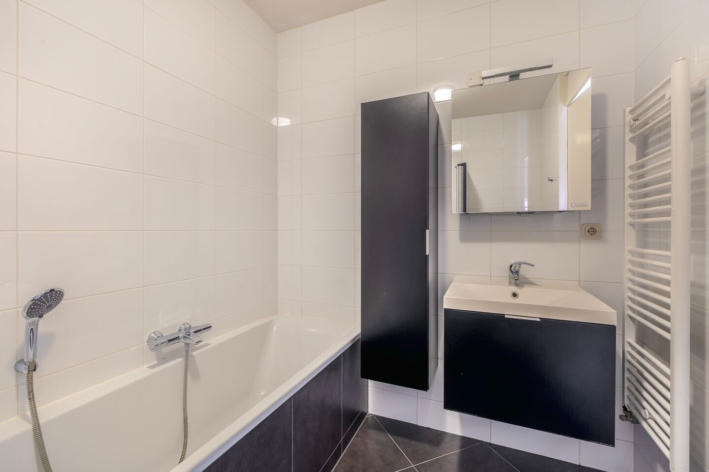 Hoekwoning te koop: Couperuslaan 1F, Harderwijk