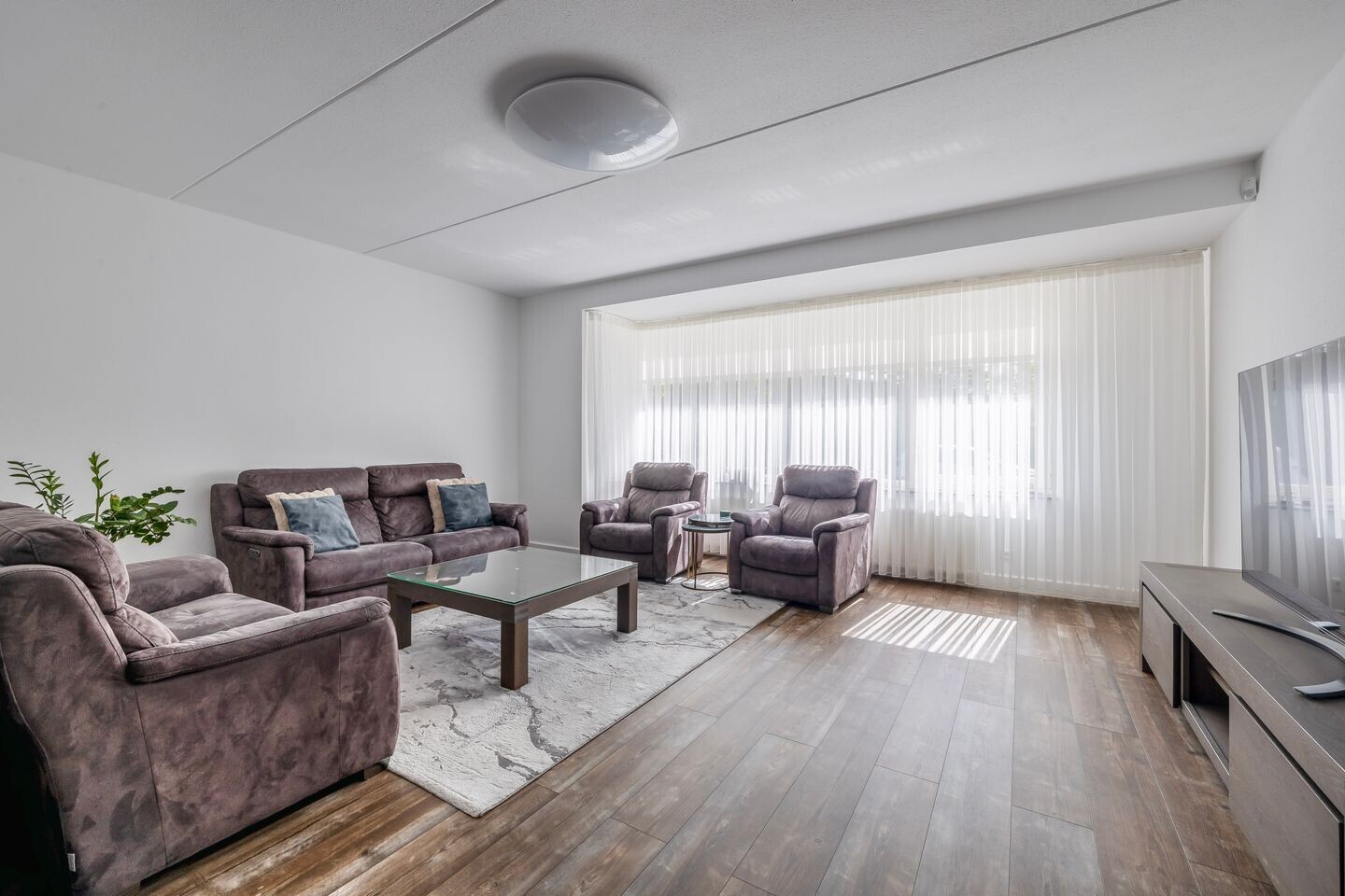 Hoekwoning te koop: Couperuslaan 1F, Harderwijk