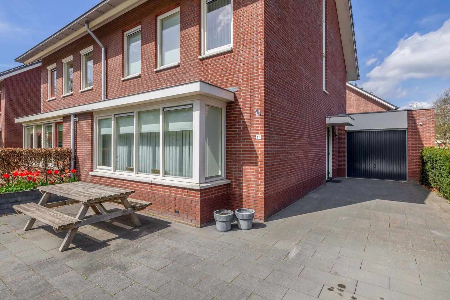 Hoekwoning te koop: Couperuslaan 1F, Harderwijk