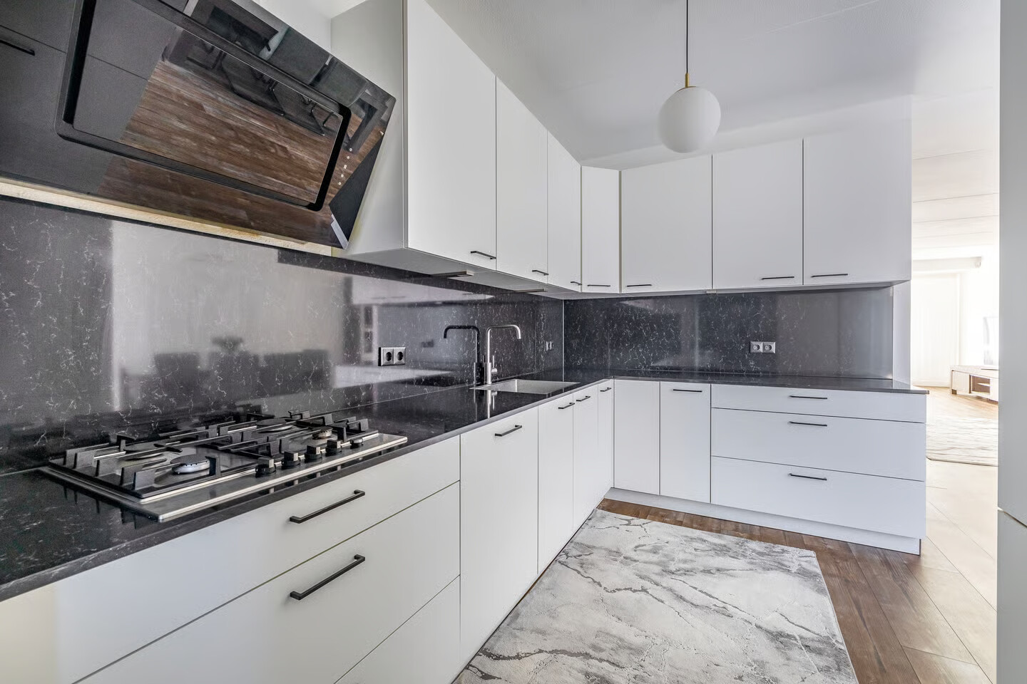 Hoekwoning te koop: Couperuslaan 1F, Harderwijk