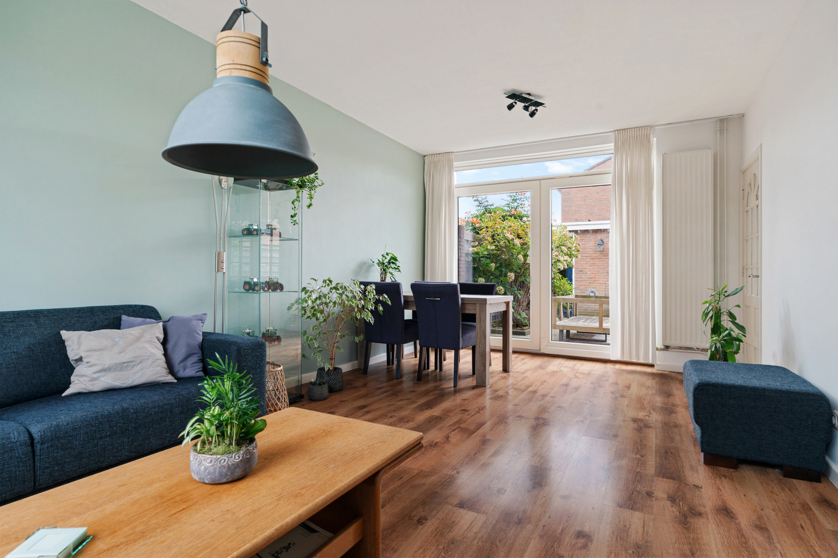 Hoekwoning te koop: Van Maerlantlaan 32, Harderwijk