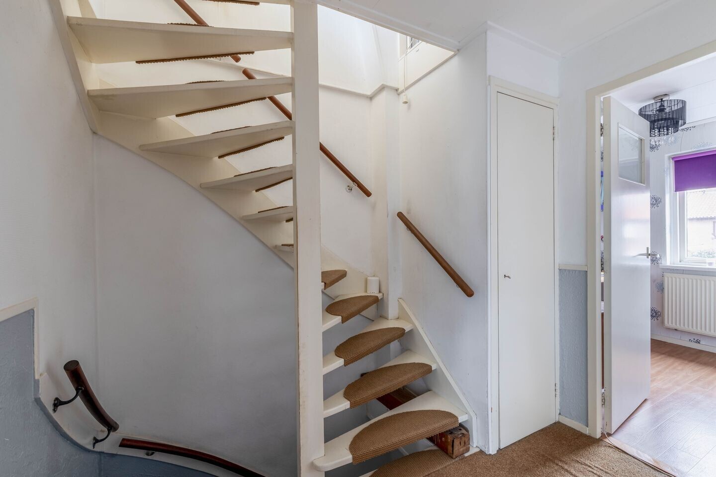 Tussenwoning te koop: Van Maerlanthof 5, Harderwijk
