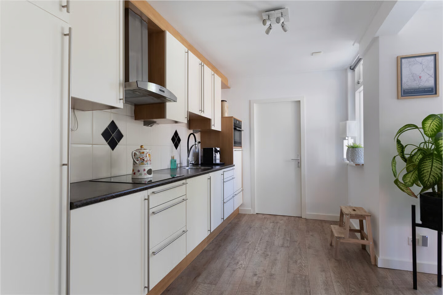 Hoekwoning te koop: Middenlaan 36, Harderwijk