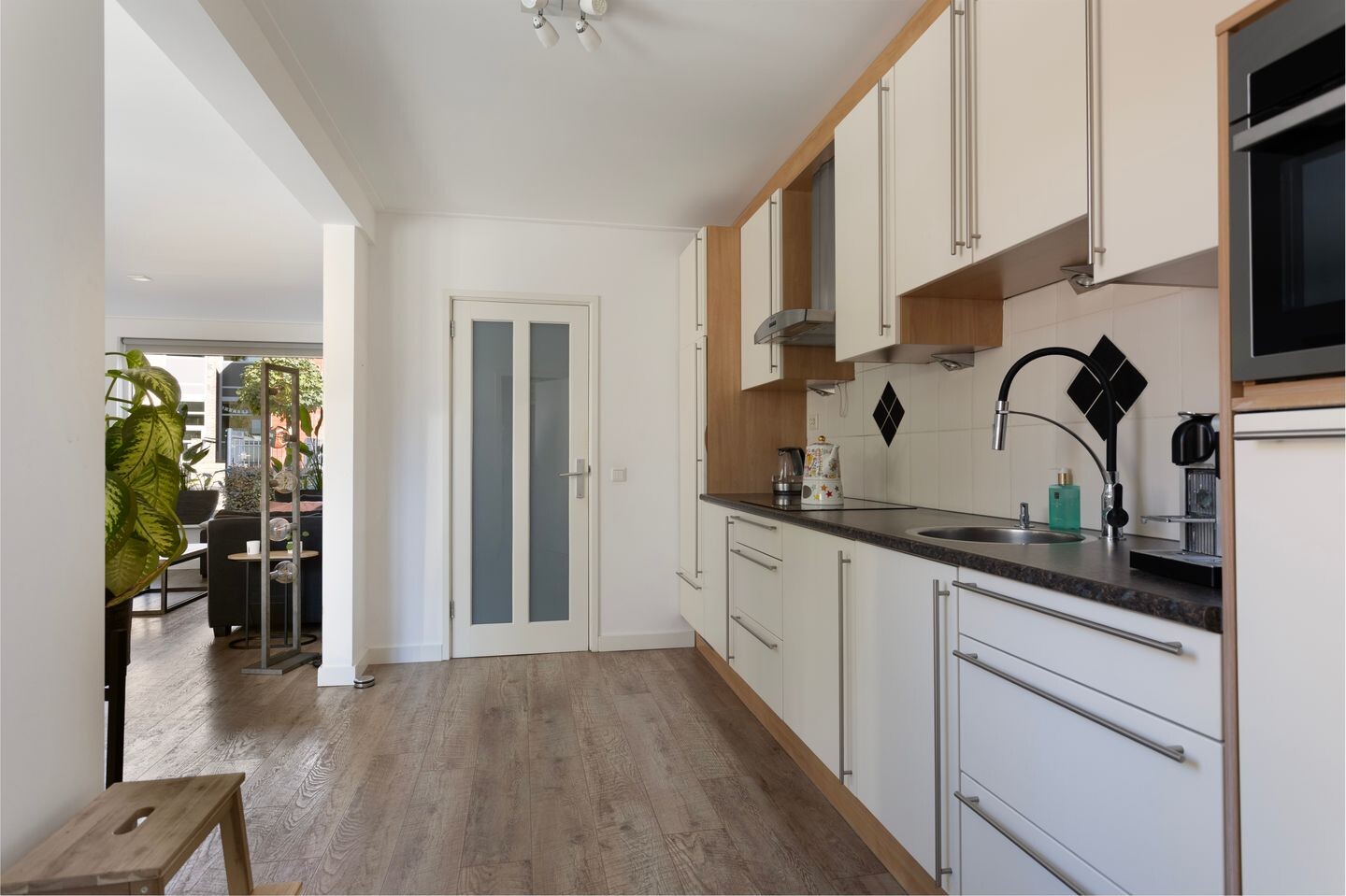 Hoekwoning te koop: Middenlaan 36, Harderwijk