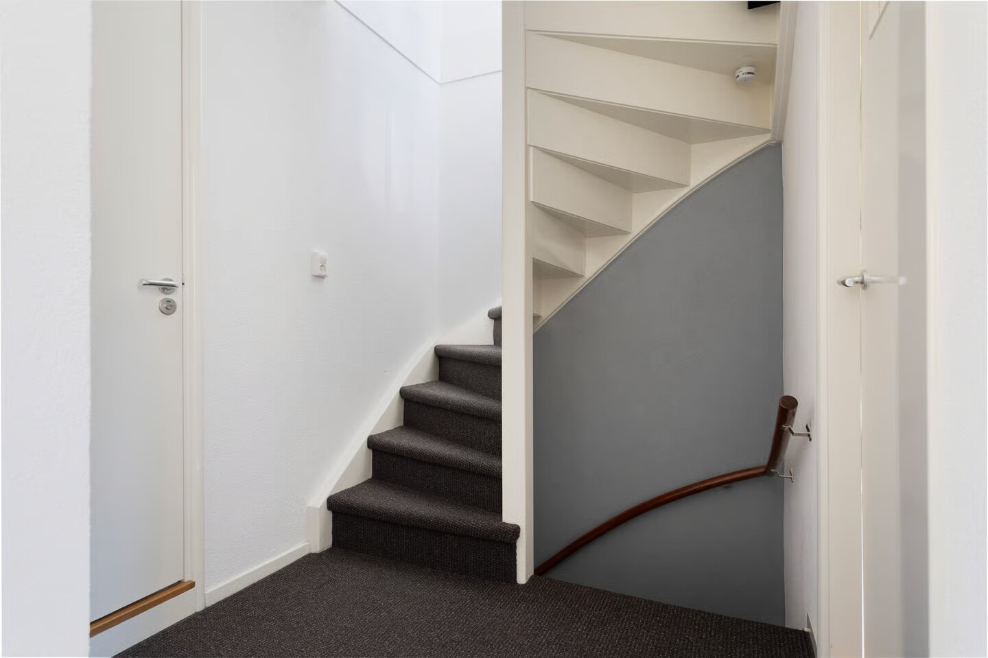 Hoekwoning te koop: Middenlaan 36, Harderwijk