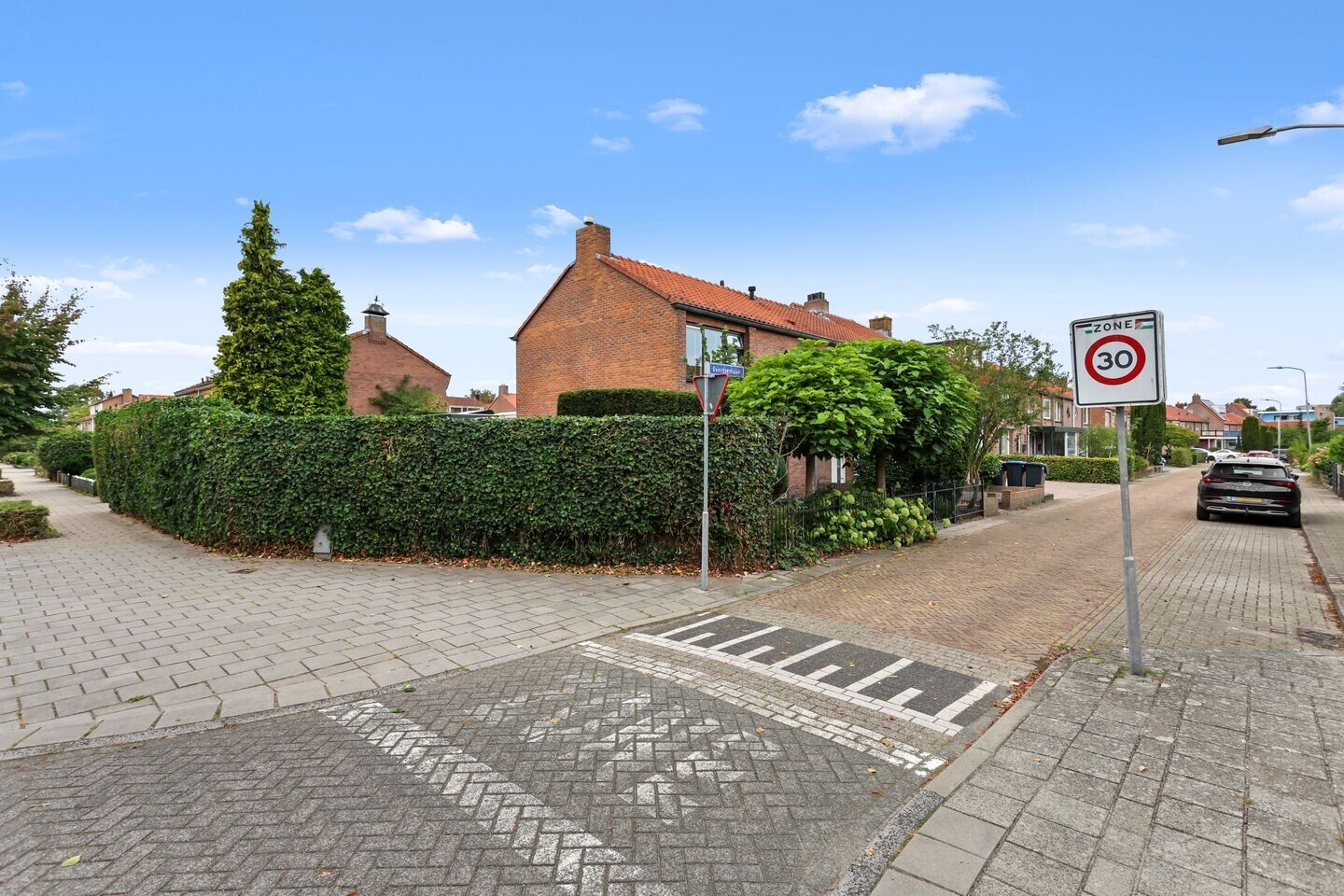 Hoekwoning te koop: Evertsenlaan 70, Harderwijk