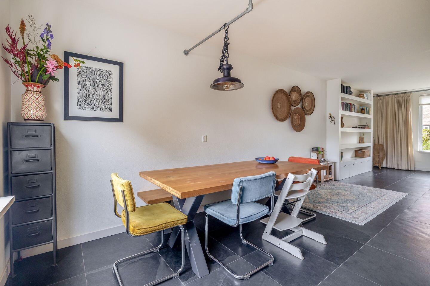 Hoekwoning te koop: Kuyperlaan 1, Harderwijk