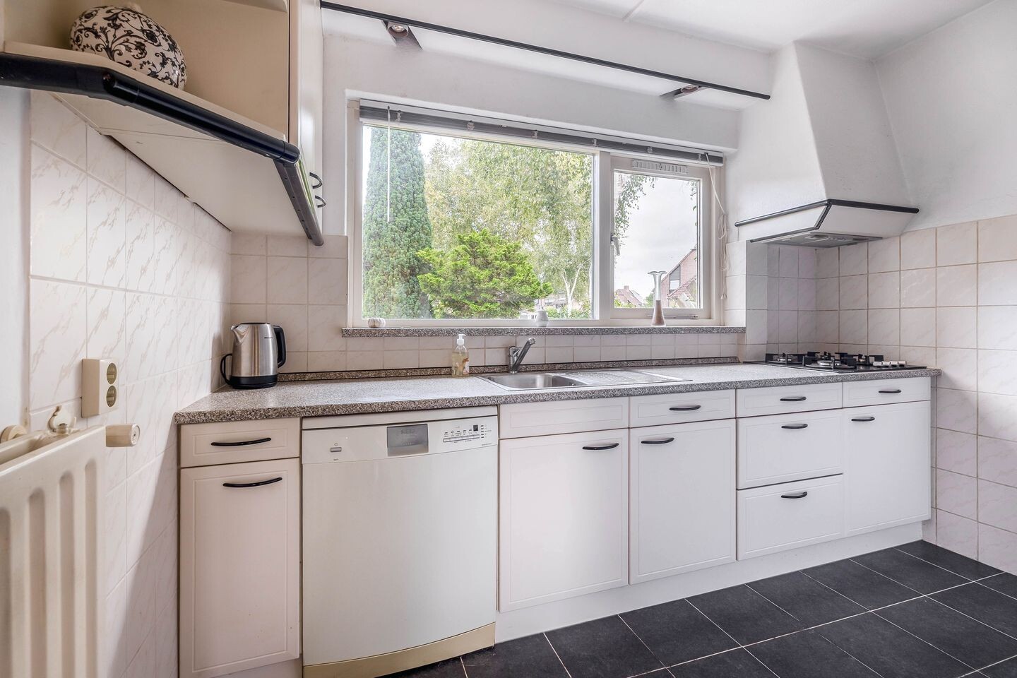 Hoekwoning te koop: Staverenmeen 1, Harderwijk
