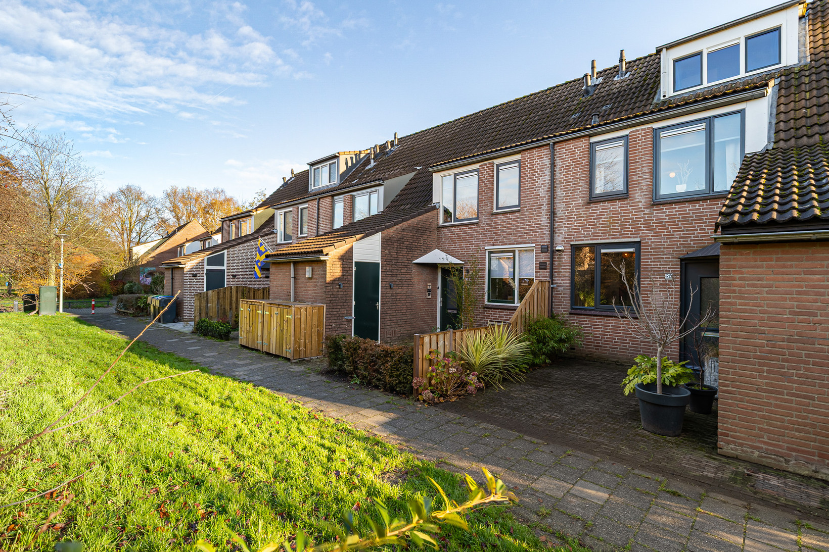 Tussenwoning te koop: Kievitmeen 90, Harderwijk