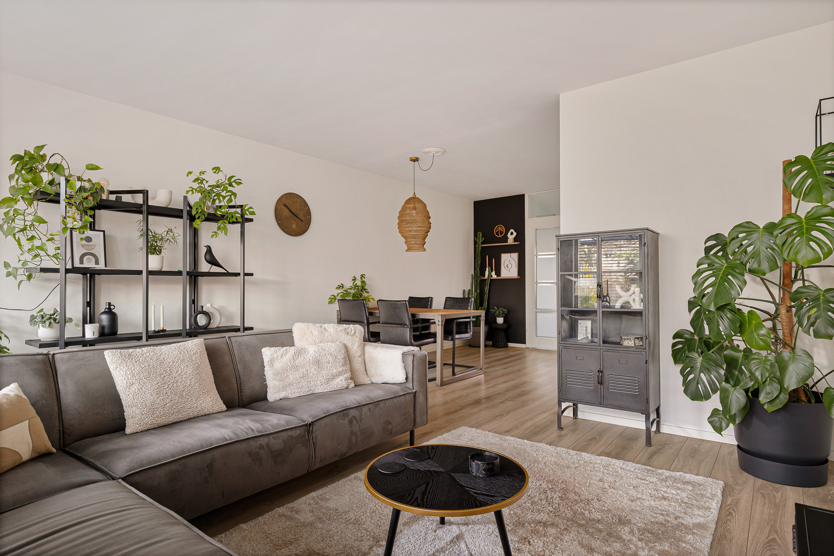 Tussenwoning te koop: Kievitmeen 90, Harderwijk