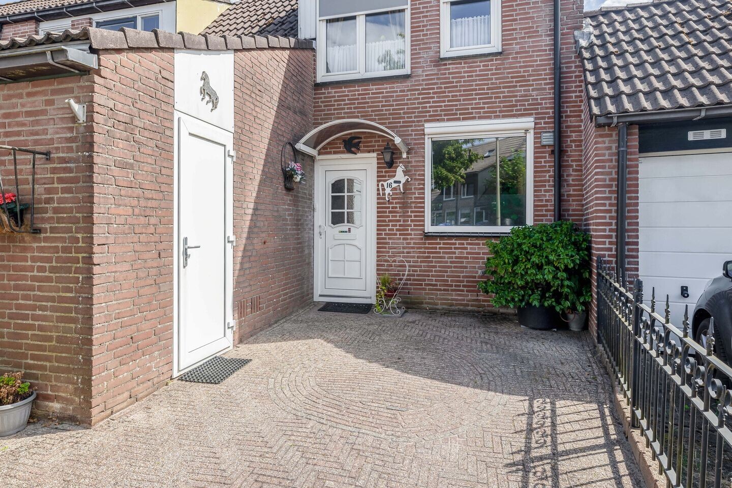 Tussenwoning te koop: Gruttomeen 16, Harderwijk