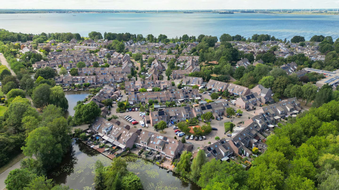 Tussenwoning te koop: Gruttomeen 16, Harderwijk