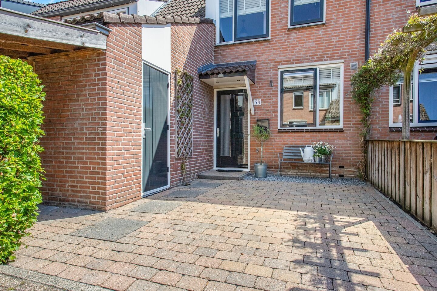 Tussenwoning te koop: Gruttomeen 58, Harderwijk
