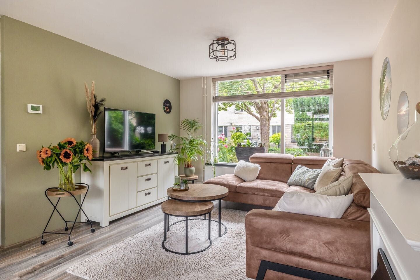 Tussenwoning te koop: Chopindreef 54, Harderwijk