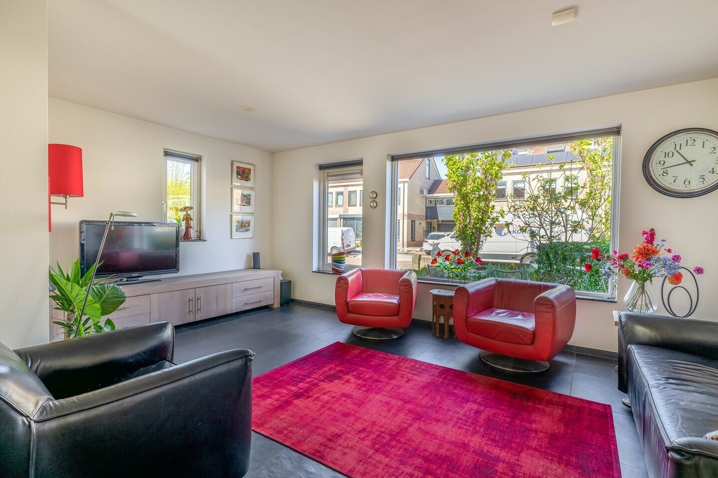 Tussenwoning te koop: Bluesdreef 17, Harderwijk