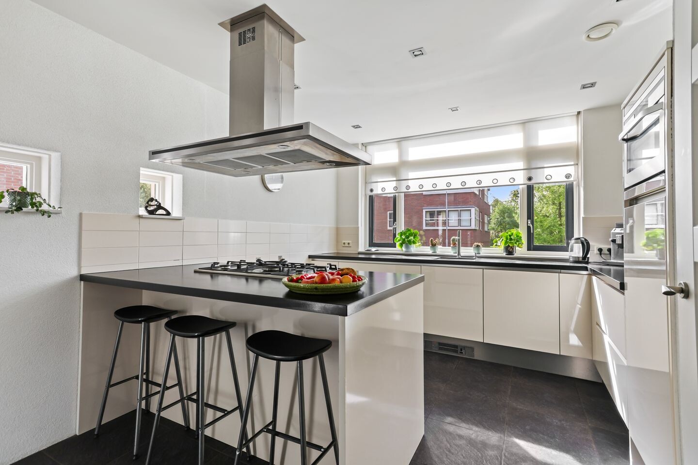 Tussenwoning te koop: Operadreef 106, Harderwijk