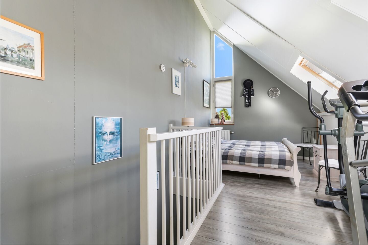 Twee-onder-één-kap te koop: Dassenbergerhout 23, Harderwijk