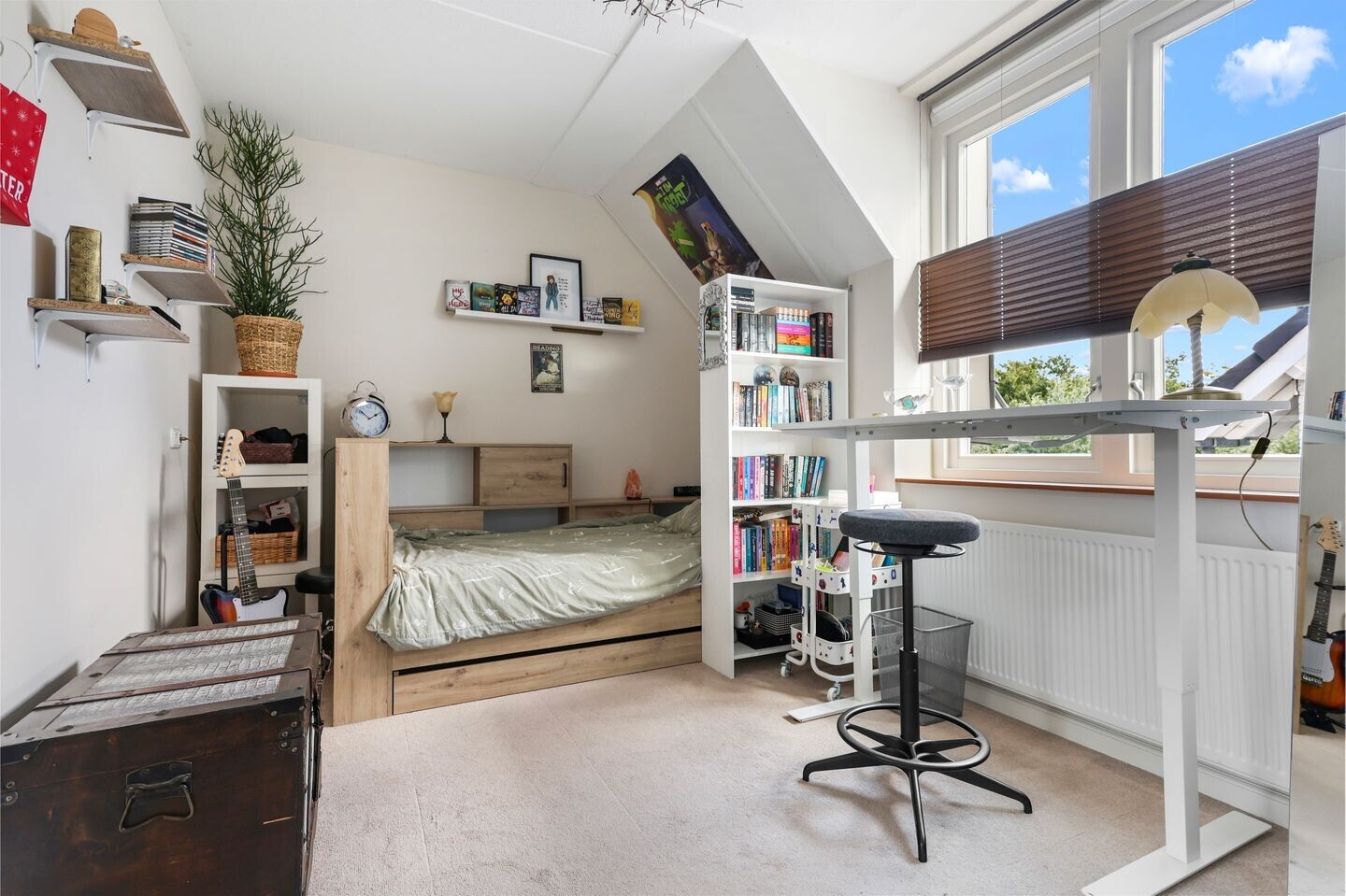 Twee-onder-één-kap te koop: Dassenbergerhout 23, Harderwijk