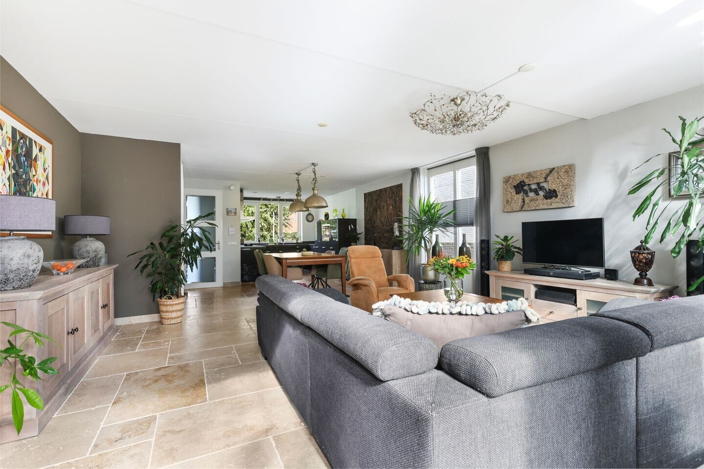 Twee-onder-één-kap te koop: Dassenbergerhout 23, Harderwijk
