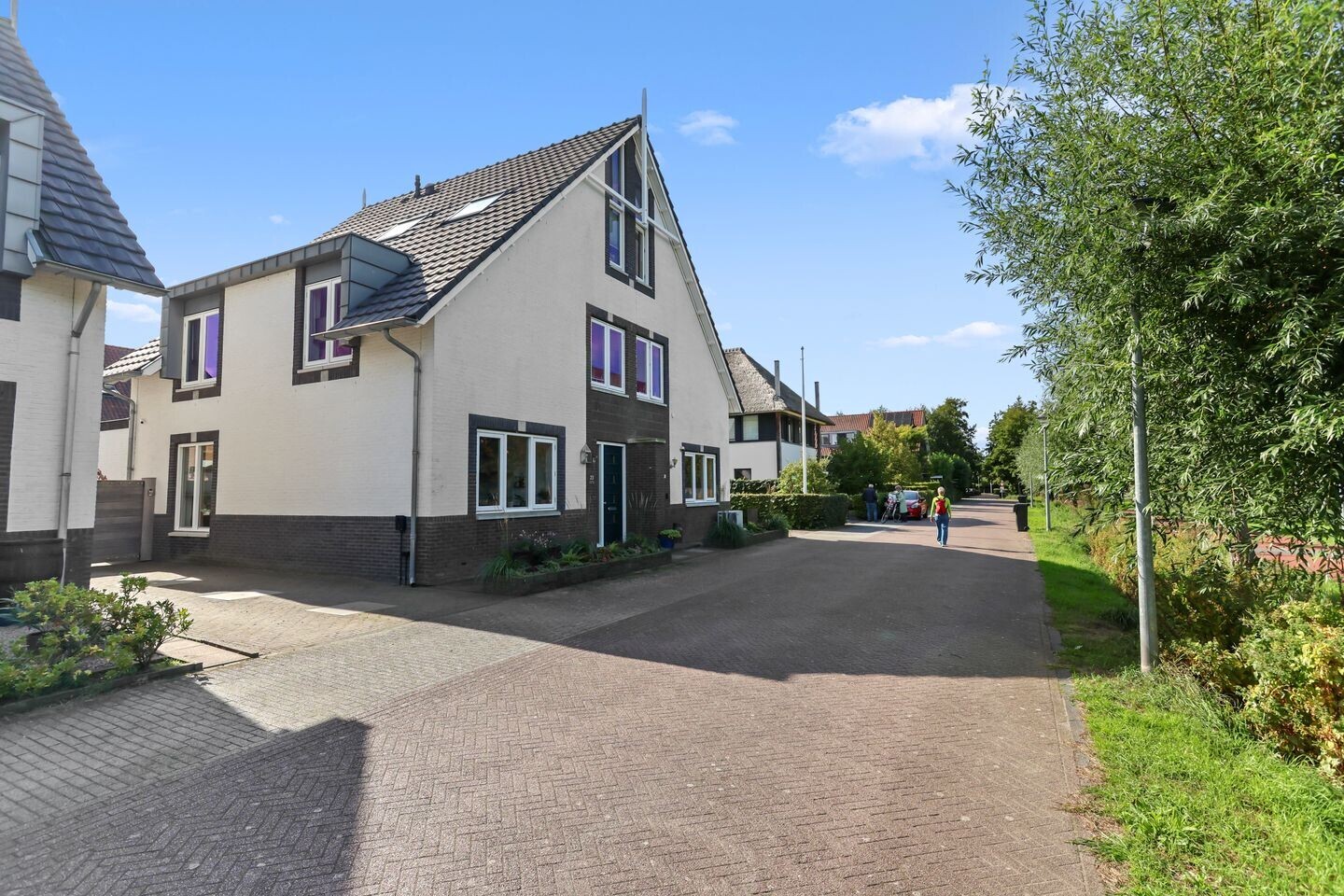 Twee-onder-één-kap te koop: Dassenbergerhout 23, Harderwijk