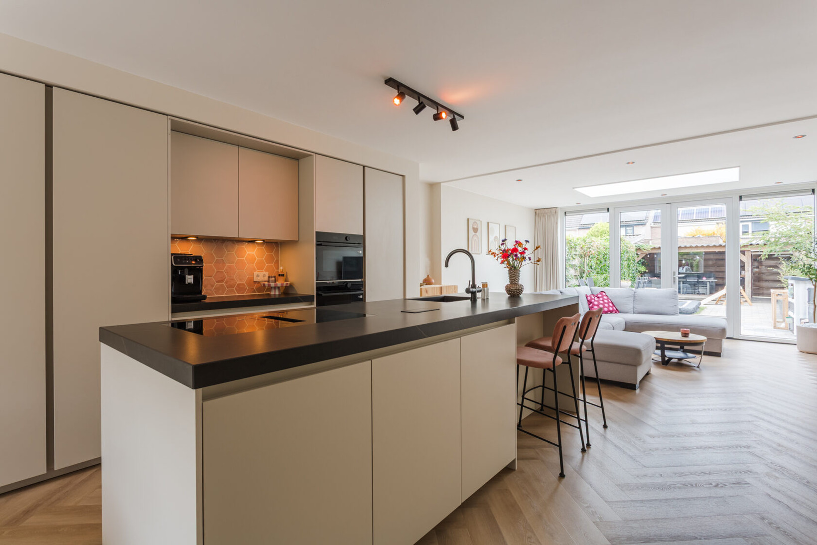 Tussenwoning te koop: Hanekamp 9, Harderwijk