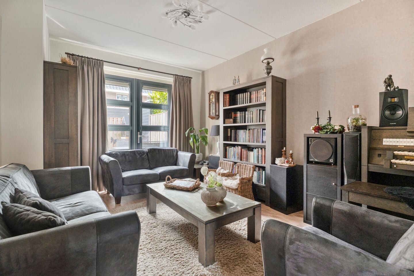 Tussenwoning te koop: Kostersland 23, Ermelo