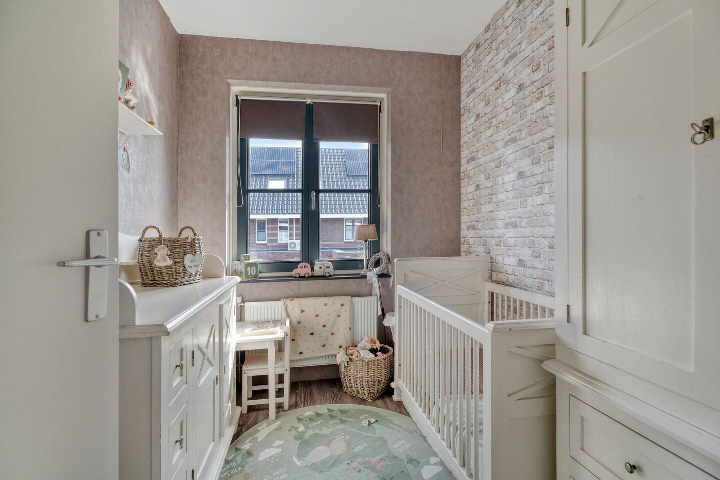 Tussenwoning te koop: Kostersland 23, Ermelo