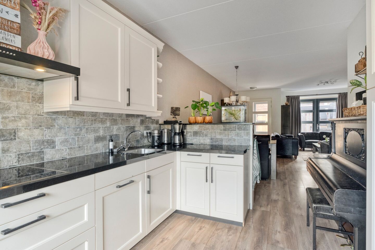 Tussenwoning te koop: Kostersland 23, Ermelo