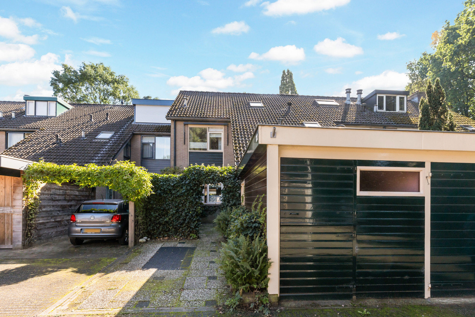 Tussenwoning te koop: Jasmijnweg 12, Ermelo