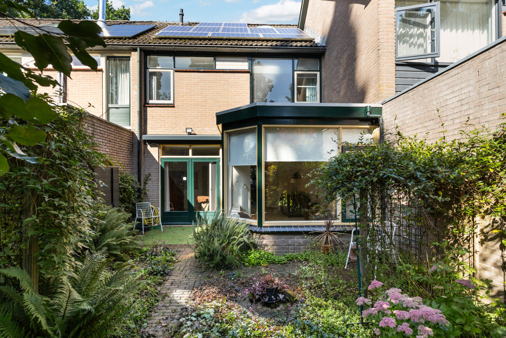 Tussenwoning te koop: Jasmijnweg 12, Ermelo