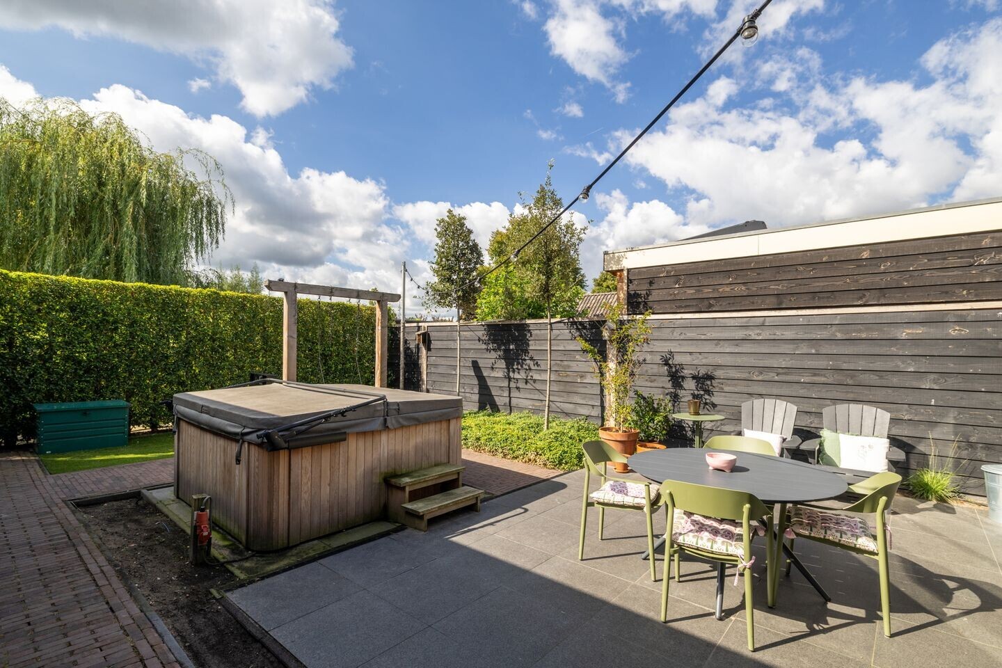 Hoekwoning te koop: Lageveld 4B, Ermelo