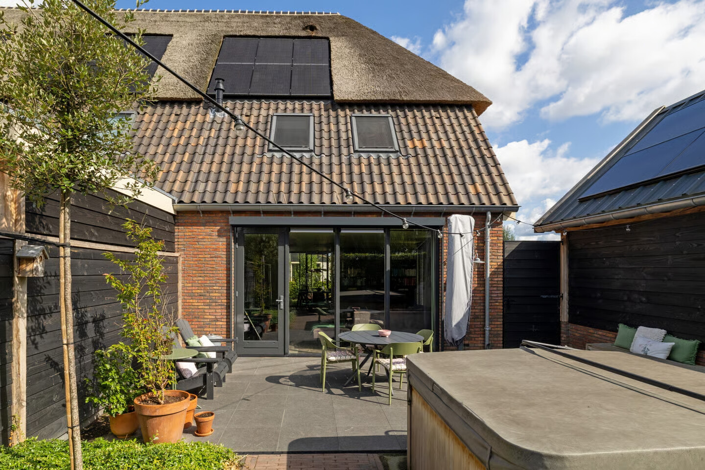 Hoekwoning te koop: Lageveld 4B, Ermelo
